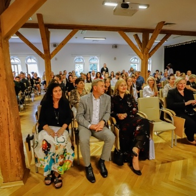 Burmistrz nagrodził najwybitniejszych uczniów