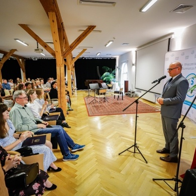 Burmistrz nagrodził najwybitniejszych uczniów