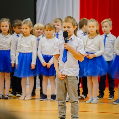 Pasowanie pierwszoklasistów w Szkole Podstawowej w Brzeźcach - 19.10.2023