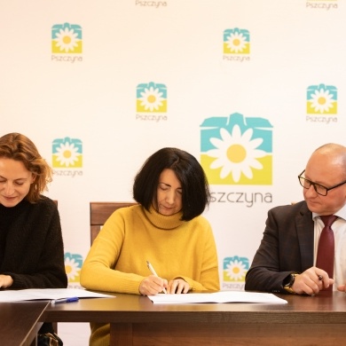 Współpraca dla ochrony dziedzictwa przyrodniczego: Gmina i Stowarzyszenie podpisały umowę - 06.11.2023
