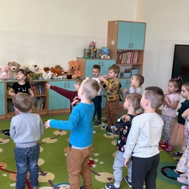 Logopedyczne zabawy dla najmłodszych w Przedszkolu nr 6 - 02.2024