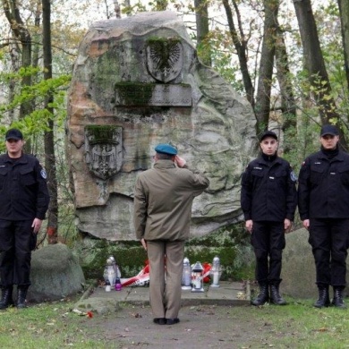 Uroczystości na cmentarzu „Pod Trzema Dębami”