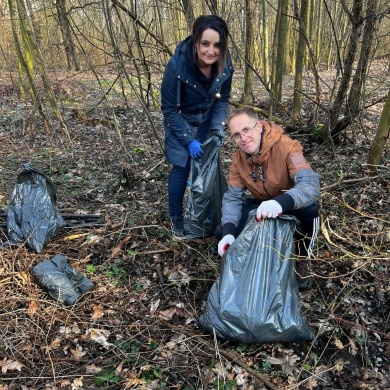 Społeczna akcja sprzątania lasu na osiedlu Piastów - 09.03.2024