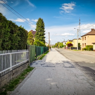 Nowy chodnik na ulicy Słowackiego w Pszczynie - 02.05.2024