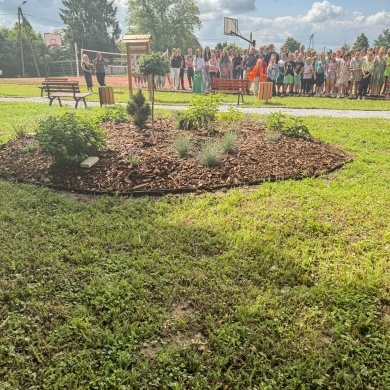 Otwarcie Zielonej Pracowni w Zespole Szkolno-Przedszkolnym w Ćwiklicach - 17.06.2025